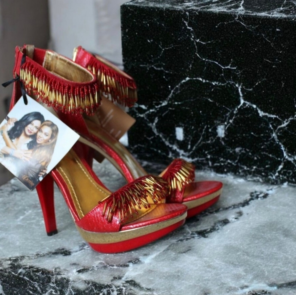 Deréon Dance Red Heels Beyoncé  Size 7 NEW